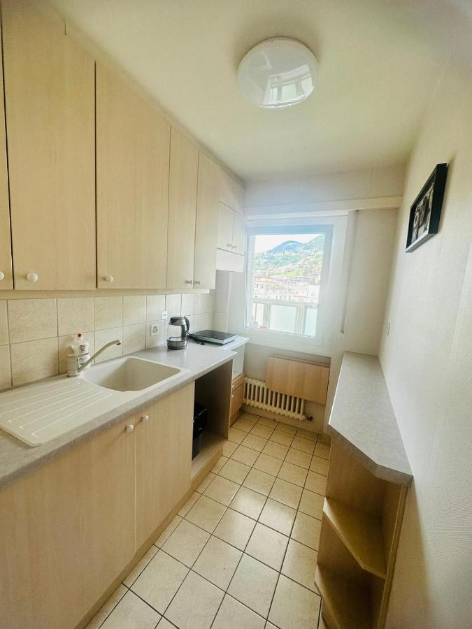 Ix Apartment *